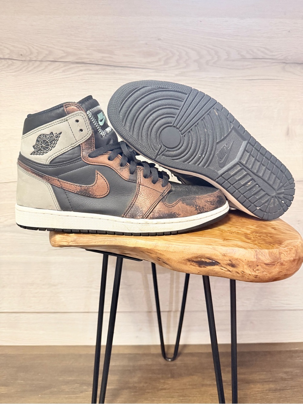 Air Jordan 1 Retro High - 'Light Army Rust Shadow Patina'